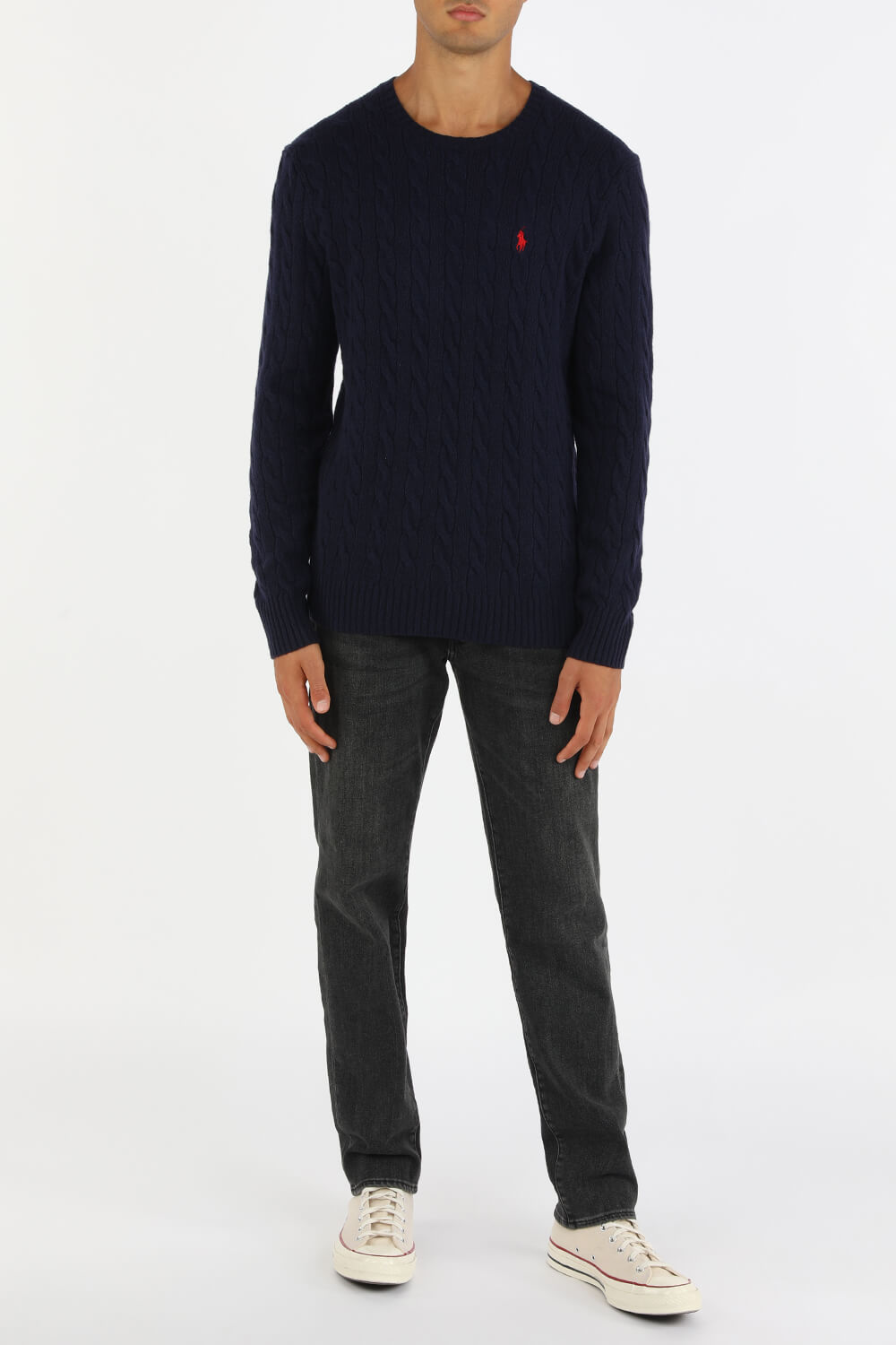 תמונת כל הלוק של Cable-Knit Cotton Sweater in Navy